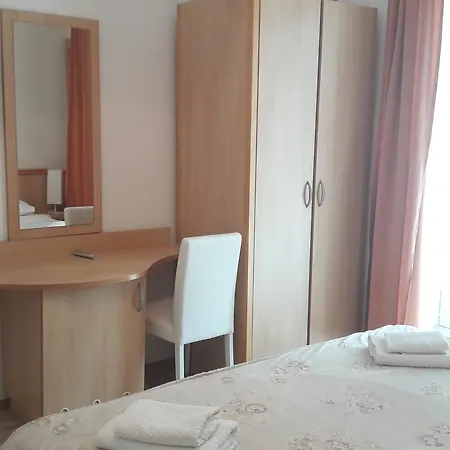 And Bb Marko Bed & Breakfast Starigrad Paklenica